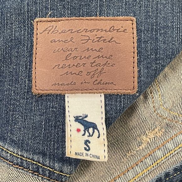 Abercrombie Fitch Trucker Jacket Mediym Blue Denim Jean Distressed Y2K Grunge M - Picture 12 of 15